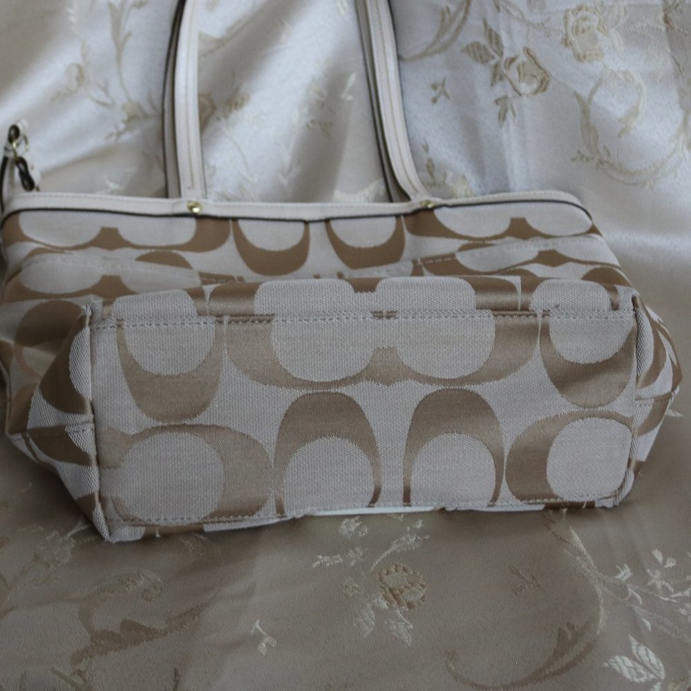 Coach Vintage Signature Stripe Tote F21950 - Picture 8 of 15